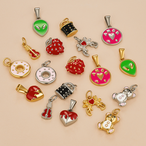 Estilo de moda 18K chapado en oro esmalte oso cerradura collar regalo acero inoxidable esmalte rojo corazón colgante collares para mujeres - Product Image 4