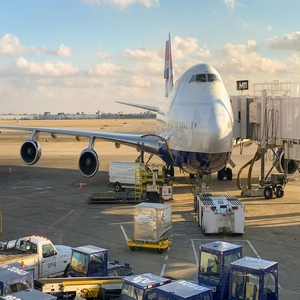 Expédition de fret logistique porte-à-porte de la Chine vers l'Italie DDP DDU spécialisée dans les services de <span class=keywords><strong>transport</strong></span> aérien et de camionnage - Product Image 1