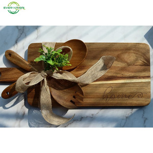 Première maison <span class=keywords><strong>cadeau</strong></span> idéal nouveaux cadeaux de pendaison de crémaillère fourchette en bois cuillère planches à découper ensemble - Product Image 2