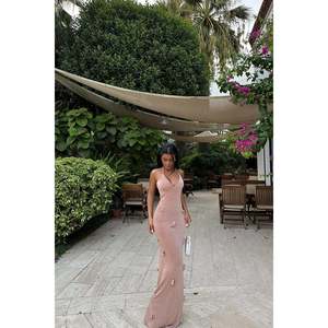 Vestido Largo Beige con Tirantes y Cuello Halter para Mujer, Elegante, para Fiesta, Tirantes Finos, Diseño Sólido, Talla XS, para Primavera/Otoño - Product Image 2