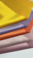 Tissu 100% polyester satiné tissé, satin rose, utilisé pour les robes, les vêtements, les pantalons, les camisoles, les robes de soirée