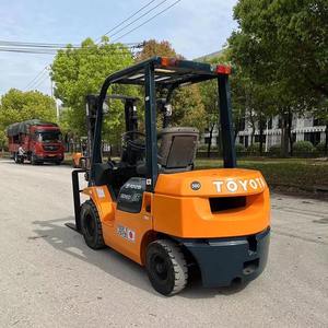 Penjualan Langsung Forklift Toyota FD25 2.5 Ton Impor Jepang Bekas Mesin Diesel Pembakaran Internal Forklift Jepang Asli - Product Image 1