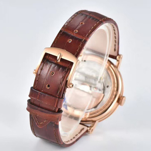 Reloj de Hombre de Estilo Nuevo, Exquisito, Automático, Ultrafino, con Cristal de Zafiro, Manecillas Negras, Caja Dorada, Esfera Blanca Guilloché y Correa de Cuero Marrón - Product Image 5