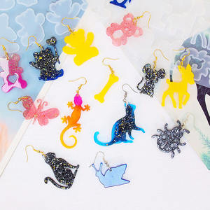 YS bijoux à bricoler soi-même résine série animale boucles d'oreilles Silicone plâtre moule chat violent ours chiot insecte pendentif étiquette moule faisant des outils - Product Image 2