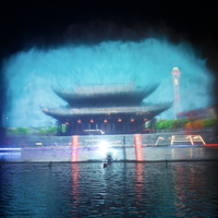 Système de projection d'écran flottant de haute qualité avec lumière laser et projecteur 4K pour lac ou étang