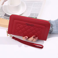 Dompet Panjang Wanita Kulit PU Quilted dengan Resleting, Dompet Genggam Kapasitas Besar, Tempat Kartu, Dompet Wanita dengan Tali Pergelangan Tangan