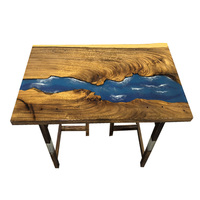 Grande table d'art en résine bleu noyer d'Amérique du Sud