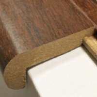 Moulures de nez de marche d'escalier en stratifié BBL 2400*110*25mm en MDF, surface polie, durables, certifiées Floorscore, installation facile