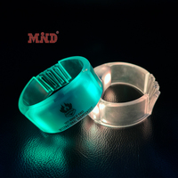 13.56mhz nfc télécommande DMX rfid led bracelet bracelet d'activité sans fil bracelet