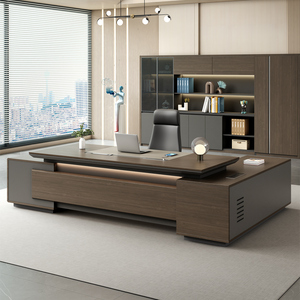 Bureau de direction en bois noir en forme de L, moderne, convertible, réglable en hauteur, personnalisé et luxueux, avec des fonctionnalités modulaires et extensibles - Product Image 1