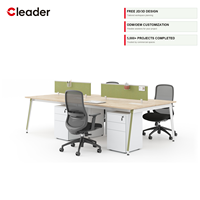 Poste de travail de bureau moderne pour 4 personnes avec écran acoustique de confidentialité, système modulaire en acier et bois pour bureaux commerciaux