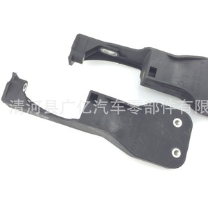 Guangyi Parts Headlight <b>Bracket</b> 2046200685 <b>Plastic</b> Front Mount Pair - Product Image 2