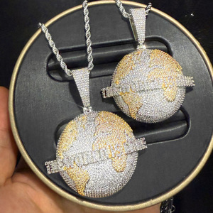 Collar con Colgante de Globo Terráqueo con Letra 'The World Is Mine' con Incrustaciones de Zirconia, Estilo Hip Hop, Chapado en Dos Tonos de Latón, Joyería para Hombre - Product Image 3
