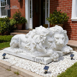 Estatua de León Acostado en Mármol Blanco Natural Tallada a Mano TREVI, Diseño Europeo, Superficie de Alto Pulido Duradera para Uso en Exteriores de Villas - Product Image 1