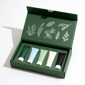Cajas de Regalo Magnéticas Personalizadas de Lujo con Inserto, para Lociones y Cosméticos, Diseño Artesanal y Moderno, Estilo Europeo - Product Image 1