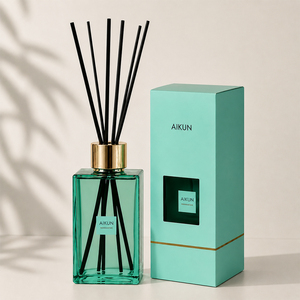 Diffuseur à bâtonnets Aikun 2200 ml en verre carré vert avec autocollant, parfum longue durée, échantillon 3 jours, expédition 7 jours, coffret fenêtre pour décoration, magasin, maison - Product Image 1