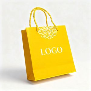 Sac en papier d'emballage de luxe personnalisé en feuille d'or, directement du fabricant, pour les magasins de chaussures et de lingerie - Product Image 2