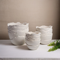 Nouveau pot en ciment artisanal écologique au design ondulé, style minimaliste pour la décoration de la maison, du jardin et de la table, en carton
