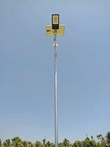 ไฟถนน LED พลังงานแสงอาทิตย์ 300 วัตต์ พร้อมเซ็นเซอร์ + รีโมทคอนโทรล สำหรับสวนสนุก ติดตั้งบนเสาหรือผนัง ใช้งานได้ 6-8 ชั่วโมง รุ่น TSSL ซีรีส์ TRISTAR รับประกัน 2 ปี - Product Image 1