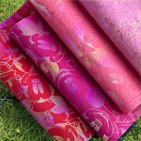 Nouveau Design Motif Faux Cuir Coloré Synthétique Laser PU pour Meubles Matelas Décorations De Voiture Textiles De Maison pour Sacs Bien