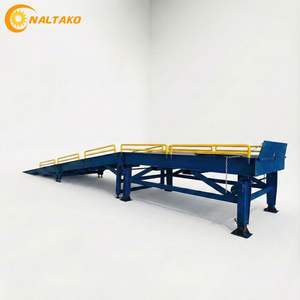 Rampe de chargement pour chariot élévateur 10 tonnes, hauteur de levage max. 1700 mm, longueur 12000 mm, système hydraulique haute performance, flexibilité en entrepôt - Product Image 6