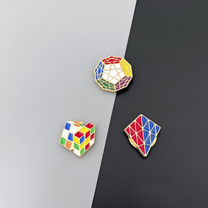 Cubo Piramidal Magnético de Moda, Rompecabezas Piramidal - Product Image 1