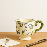 Mug Kopi Keramik Vintage Bermotif Bunga dengan Gagang - Desain Bunga Lukis Tangan Ideal untuk Teh dan Kopi untuk Penggunaan Sehari-hari & Hadiah