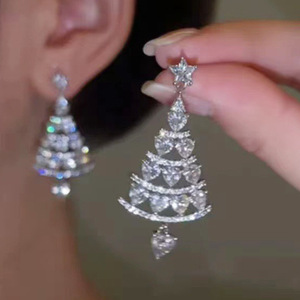 Orecchini Pendenti a Forma di Albero di Natale per Donne, Orecchini con Pietre Scintillanti, Gioielli alla Moda per Feste Natalizie - Product Image 1