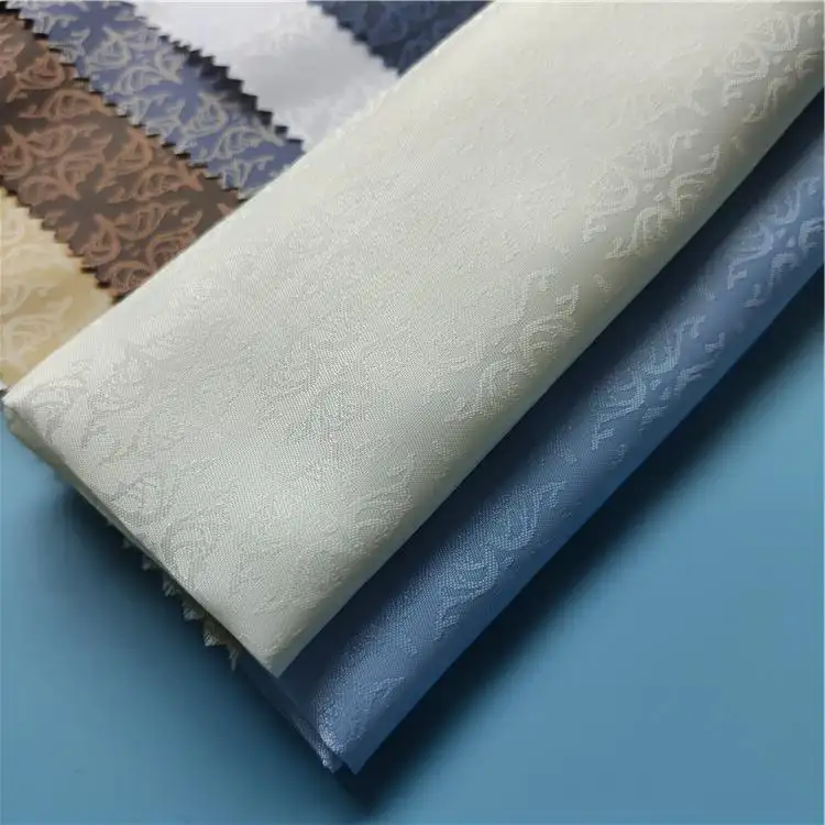 Tessuto di rivestimento jacquard in tessuto broccato floreale tinto in filo di fornitura diretta in fabbrica per indumento