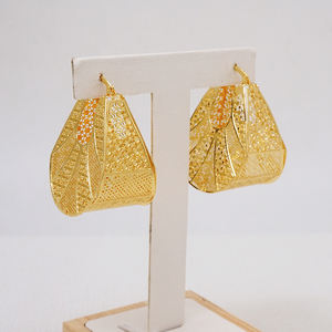 GDJWRI <span class=keywords><strong>J057</strong></span> लक्जरी फैशन गहने सोने सामान लड़की फैशन चीन थोक गोल्ड घेरा कान की बाली स्टेनलेस स्टील - Product Image 4