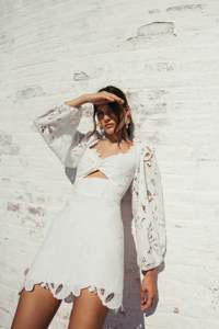 若莱WTH208别致蕾丝蝴蝶结迷你婚纱甜心长袖过膝派对礼服无背晚礼服 - Product Image 2