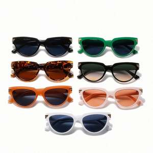 Gafas de Sol de Moda Retro con Logotipo Personalizado 2021, Gafas de Sol de Ojo de Gato con Marco Grande y Protección UV400 para Mujer - Product Image 4