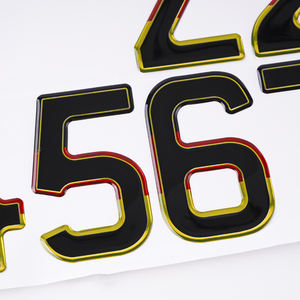 Placa de Matrícula Personalizada para Automóvil, Placa de Matrícula del Reino Unido, Letras Negras en Fibra de Carbono 3D, Letras con Purpurina Plateada - Product Image 2