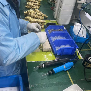 XXD 15mm 20mm Multi Jet Clase B Latón Hierro fundido Plástico Cuerpo de nailon Medidor de agua barato - Product Image 4