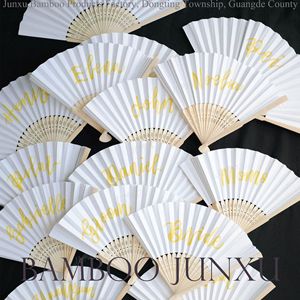 Abanico Plegable de Bambú Personalizado, Abanico Tallado Portátil en Blanco, Beige y Negro para Regalo de Boda o Evento - Product Image 2