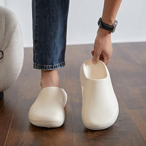 Zuecos de Jardín Unisex 2026, Nuevos, de EVA, Punta Cerrada, Suela Gruesa, Antideslizantes, Impermeables, Transpirables y Duraderos - Product Image 1