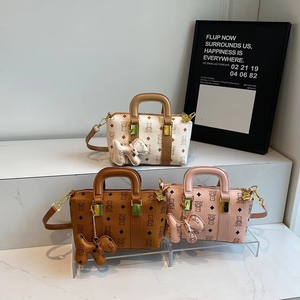 Sac fourre-tout unisexe de luxe de créateur, grande capacité, en cuir véritable, imperméable, avec fermeture éclair, souple, léger, brodé - Product Image 1