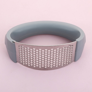 Tùy Chỉnh Thép Không Gỉ Nhà Bếp Của Nhãn Hiệu Tỏi Masher Báo Chí Khoai Tây Bùn Ricer Smasher Máy Nghiền Máy Xay - Product Image 1