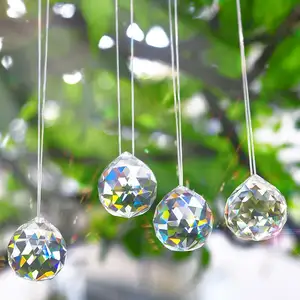 Boule de lustre en cristal Lustre en verre transparent K9 Boules de prisme à facettes suspendues Boule de prisme en cristal de 40mm