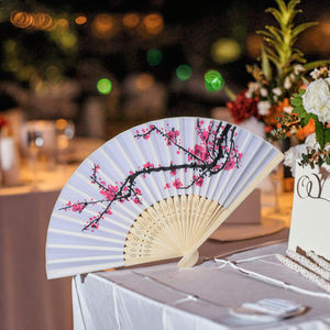 Ventilateur en papier portable pliant en <span class=keywords><strong>bambou</strong></span> blanc élégant personnalisé traditionnel pour les mariages scolaires et le nouvel an chinois - Product Image 5