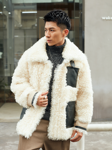 Cappotto in Pelliccia di Lana di Pecora Bianca Riccia alla Moda per <span class=keywords><strong>Uomo</strong></span> con Tre Tasche in <span class=keywords><strong>Pelle</strong></span> a Prezzo di Fabbrica - Product Image 2