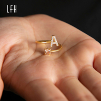 Bijoux de lettre initiale en or 18 carats véritable Bague de naissance CZ délicate Bague de mois de naissance Bague personnalisée en or véritable 18 carats