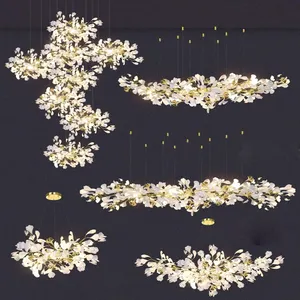 Lampadario personalizzato dell'hotel della scala di lusso dei petali della foglia di Gingko di ceramica bianca