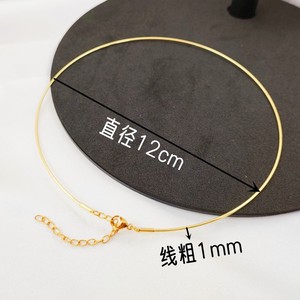 <span class=keywords><strong>Collana</strong></span> Choker Minimalista Spessore 1MM, Placcata in <span class=keywords><strong>Oro</strong></span> 18K PVD, <span class=keywords><strong>Collana</strong></span> in Filo <span class=keywords><strong>d</strong></span>'Acciaio Inossidabile per Donne - Product Image 3