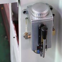 Meuleuse de surface manuelle M618A, haute précision, petite machine de rectification de surface à commande manuelle avec haute précision pour le métal des moules