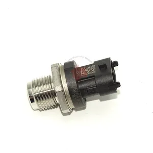 Isb6.7 qsb6.7 cummins sensor de pressão de combustível do motor 5261237 5297640