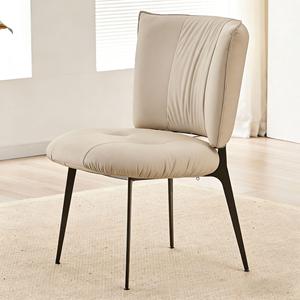 Ghế ăn bọc da PU cao cấp, êm ái, bền bỉ, lý tưởng cho các bữa ăn gia đình và các buổi tụ họp. - Product Image 4