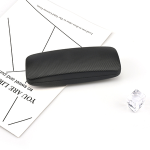 Custodia personalizzata per occhiali in pelle sintetica nera per bambini occhiali da vista a buon mercato con struttura in metallo rettangolo Custom Logo borse per occhiali da vista - Product Image 3