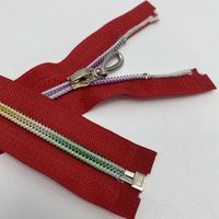 Fermeture éclair en nylon de haute qualité à glissière libre avec dents plaquées sous vide et chaîne longue en monofilament pour sacs