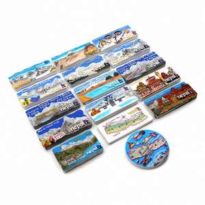 Imán de Resina para Refrigerador con Diseño de Paisaje Rural, Hecho a Mano, Regalo de Viaje - Product Image 1